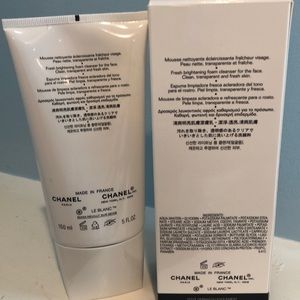 CHANEL Other - Chanel Le Blanc Foam Cleanser CHANEL Other - Chanel Le Blanc Foam Cleanser